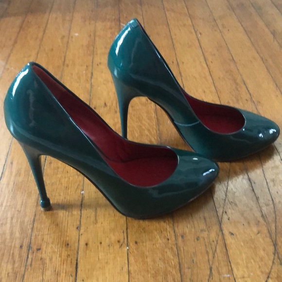 Charles Jourdan Patent Leather Pumps - Picture 2 of 5